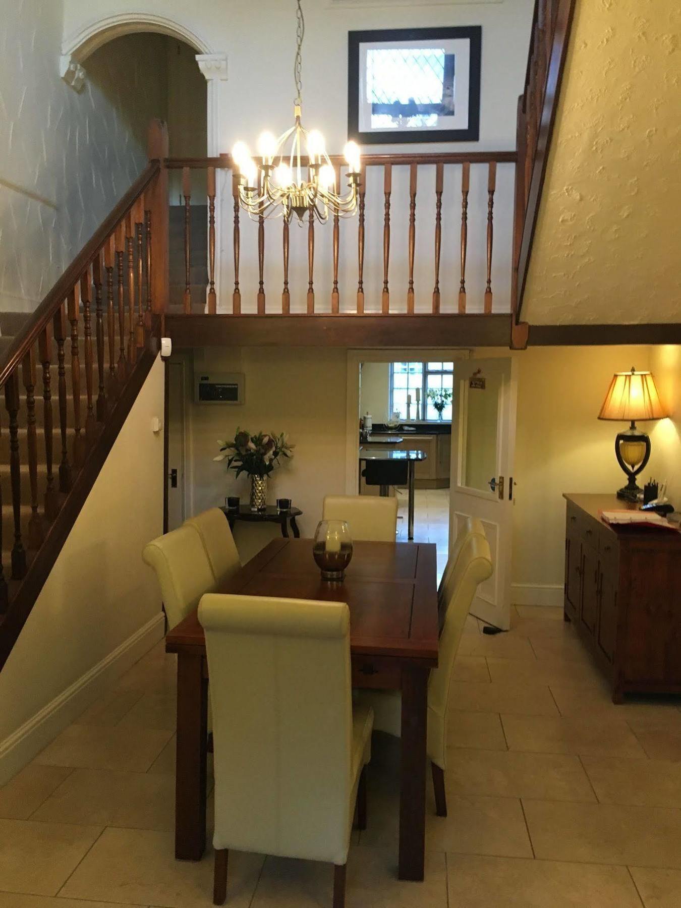 Bridge Farm * Leeds (West Yorkshire)